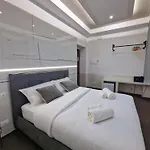 Ari בית הארחה 4*