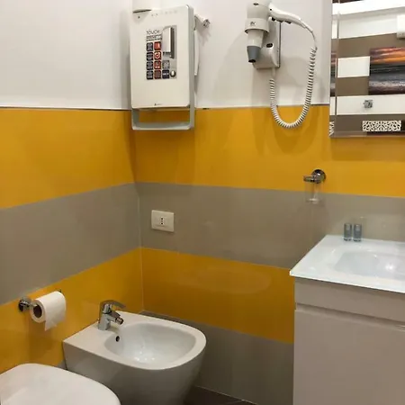 Konukevi Ari La Spezia